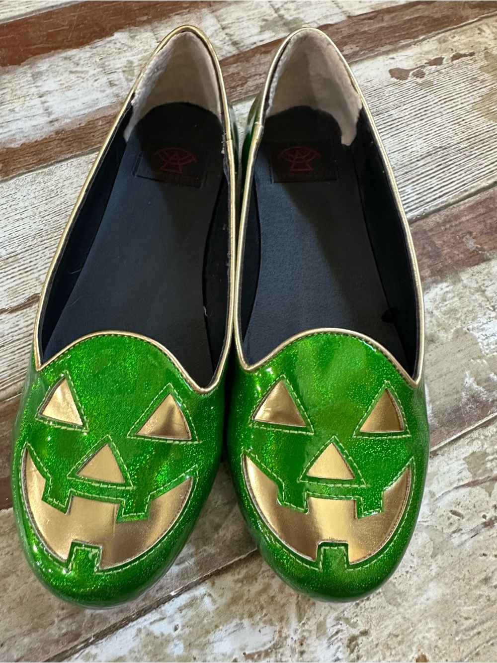 Green/Gold Holo Jack-O-Lantern Flats size 8 - Picture 8 of 8